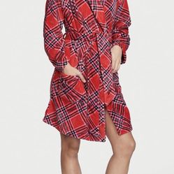 Pink Robe Size Medium Large 