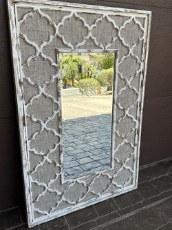 Bordered Mirror