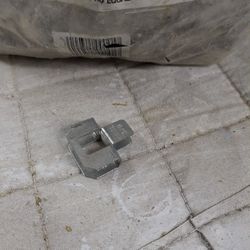 Simpson 1/2" Plywood Sheathing Clips Partial Bag