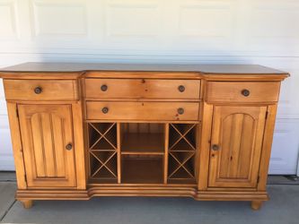 Solid Wood Buffet Sideboard with Wine Rack