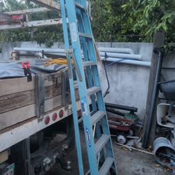 8 ft ladder very good condition
