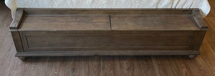 Dark Wood Storage Bench with Lift-Top
