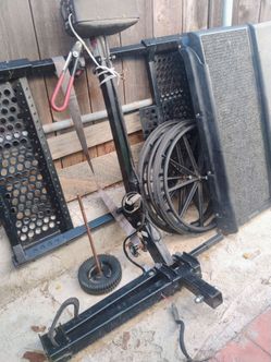 Wheelchair lift