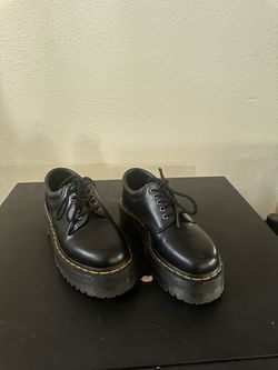 Doc Marten 8053 leather platform shoes