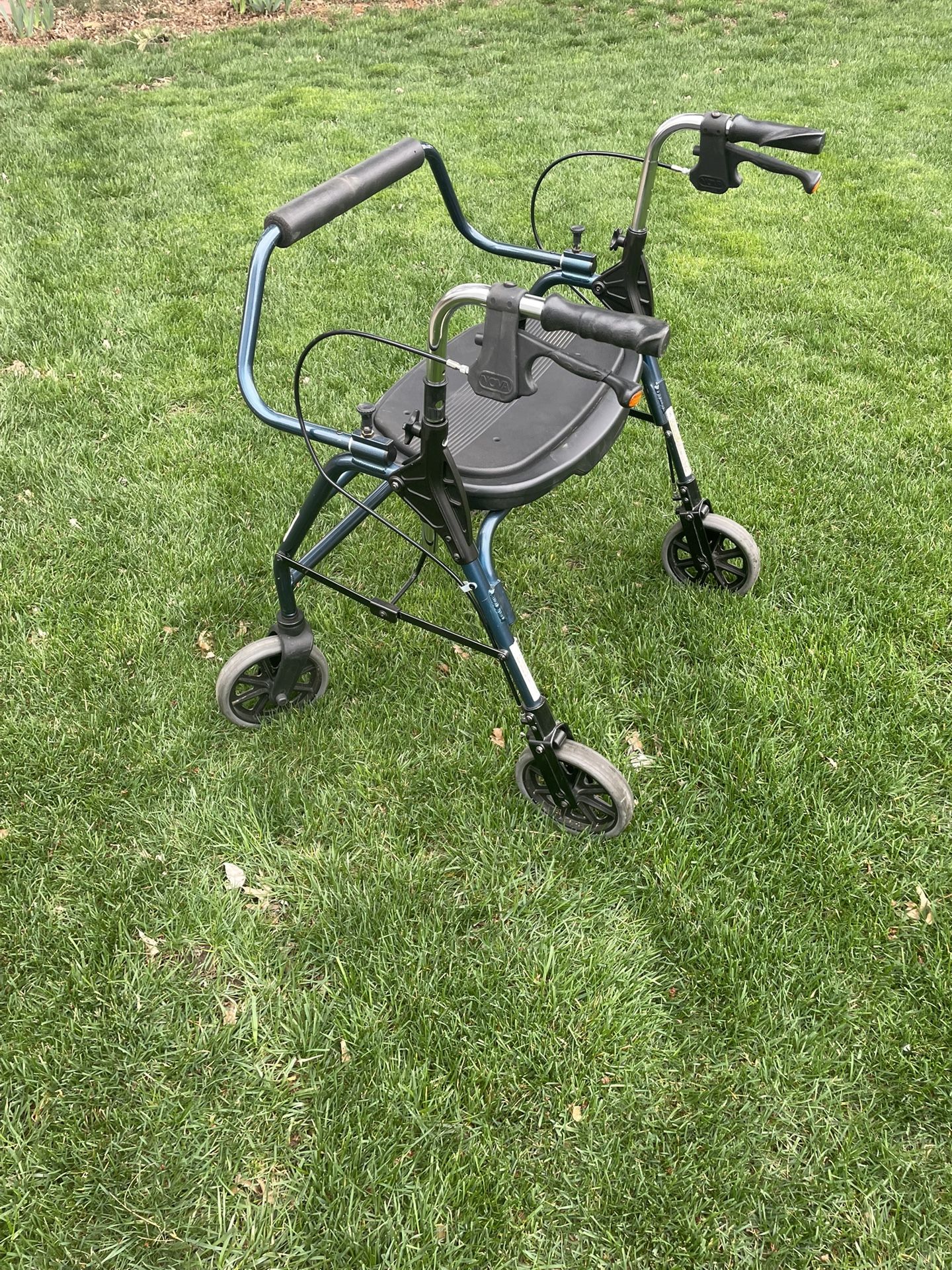 Heavy Duty Walker 600 Lb Capacity 
