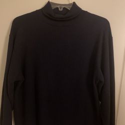 Never Worn Men’s Navy Fleece Lined Long Sleeve Turtleneck  Size M