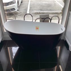 59” Freestanding Bathtub Ready For Pick Up 