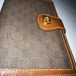 GUCCI WALLET AND BELT BUCKLE 