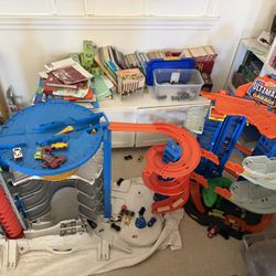 Hot Wheels Super Ultimate Garage