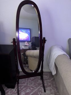 Full-Length Standing Mirror – Vintage Cherry Wood Finish
