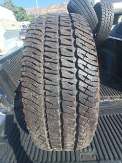 275/65R18 Michelin LTX Tire (1)