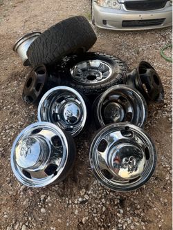 : 17" Ram 3500 Dually Wheels & 35" Nitto Ridge Grapplers (Fits 94-18)