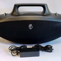 Skull Candy Barrel Bluetooth Speaker. 