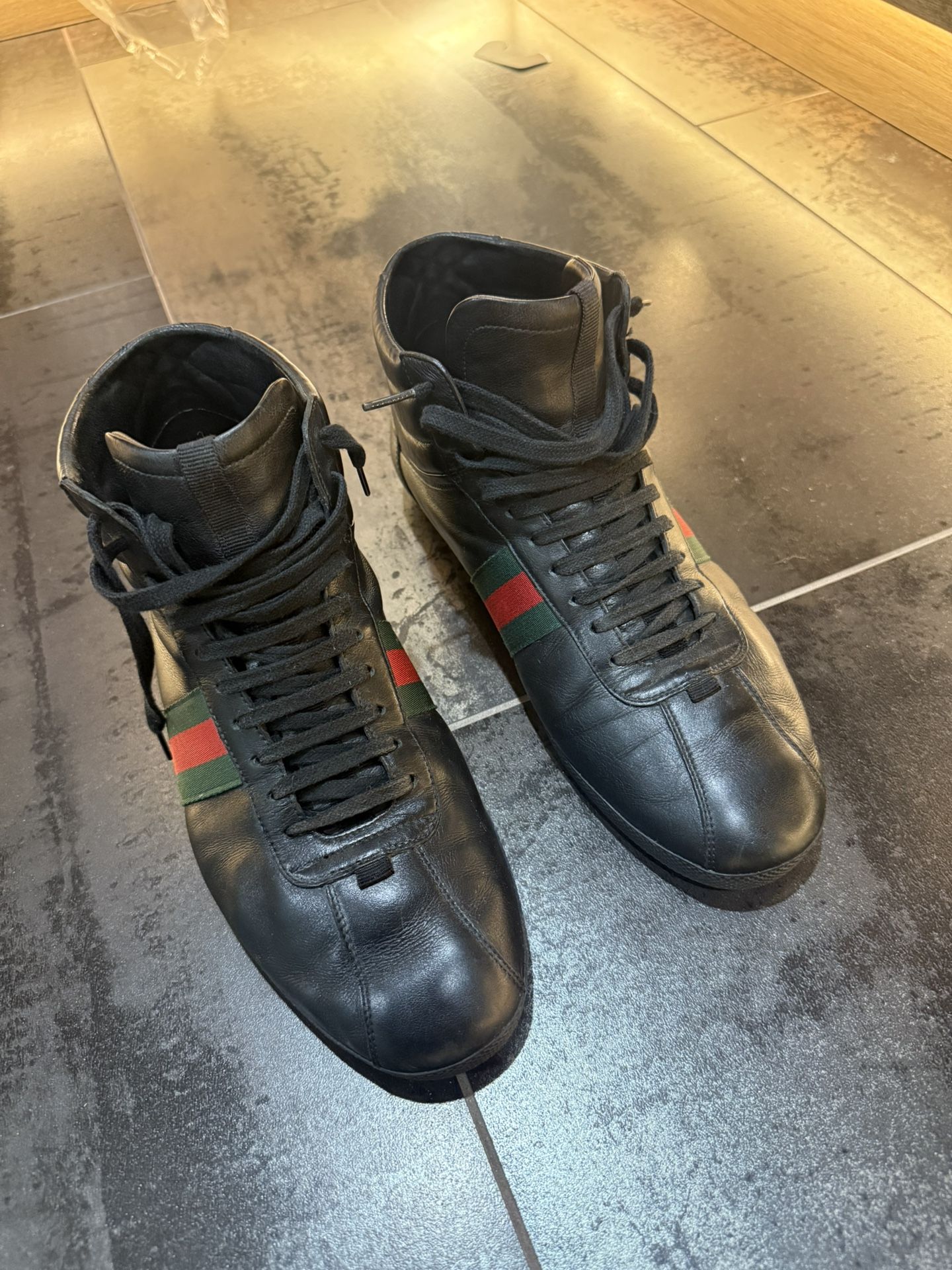 Shoes 