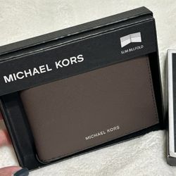 Authentic Michael Kors Leather Wallet In brown (Brand New With Tags)