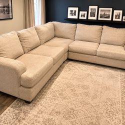 Oversized Beige Sectional Sofa – Excellent Condition