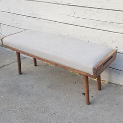 Upholster Wooden Bench 