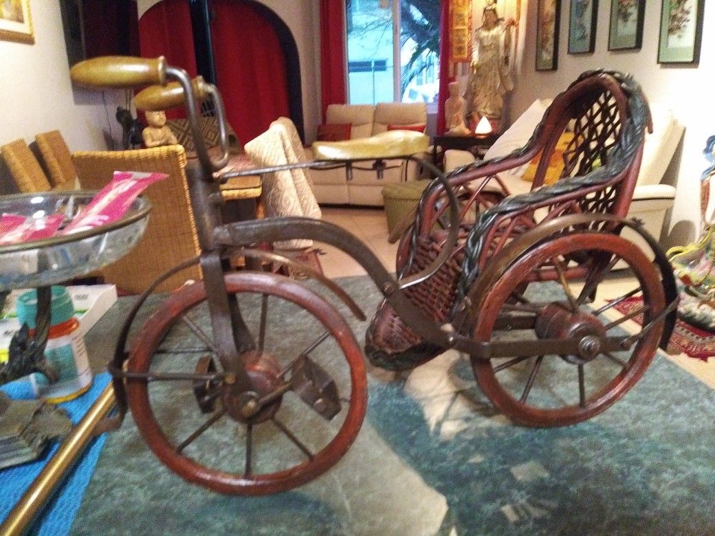 Antique rickshaw wicker/wood/ Metal for antique dolls