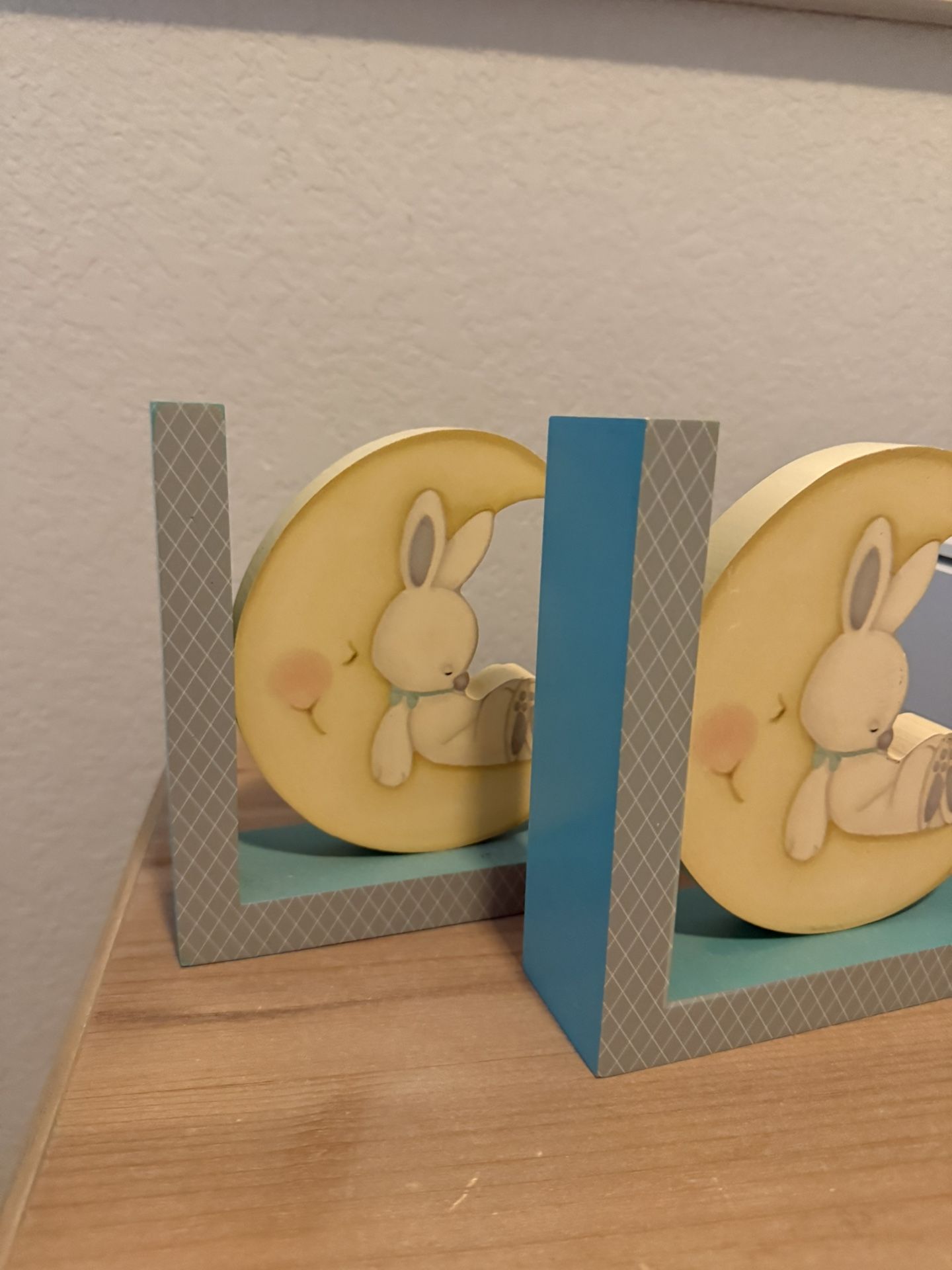 Books Holder