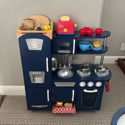 Kids Play Kitchen With ALL the Accessories