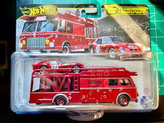 HotWheels Team Transport Ferrari
