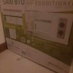 Air Conditioner $100 Make Offer 