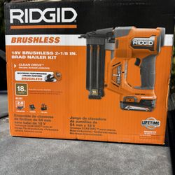 RIDGID 18V Brushless Cordless 18-Gauge 2-1/8 in. Brad Nailer with 2.0 Ah Battery and Charger
