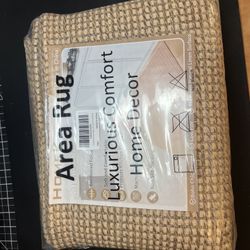 🦖 Luxury Non-Slip Kitchen Rug Set – 2 PCS Natural Woven Look $25 FIRM 🦕  📍 Pickup Location: s. Durango & 215 near IKEA  Features: 	•	2-piece kitche