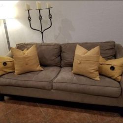 Olive Couch/Sofa