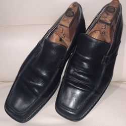 KENNITH COLE NEW YORK ALL LEATHER BLACK MENS SLIP ON DRESS SHOES SIZE 9 EURO 42 - NUMBERED GENTLY WORN