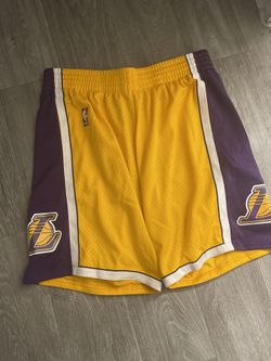 Authentic Swingman Shorts “LAKERS” XL