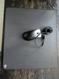 Razer Deathadder V3 & Large Mousepad