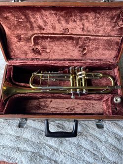 Vintage lark trumpet 80s for parts