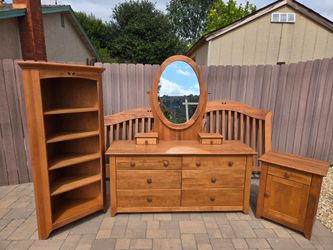 Maple Bedroom set with Crib