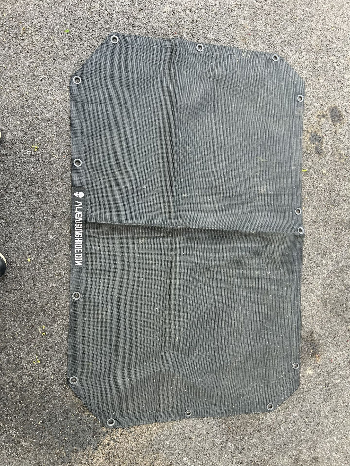 Alien sunshade for Jeeps