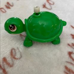 Vintage 1977 Tomy Wind Up Green Turtle Toy 