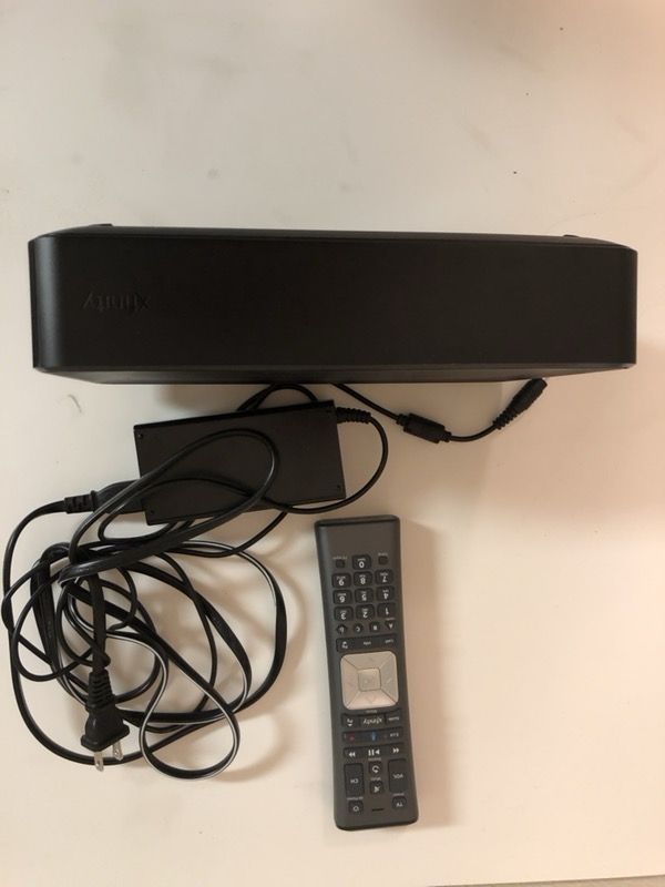 Xfinity Comcast cable box with cord & remote Model Samsung SX022ANM