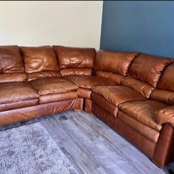Sectional Couch - Leather 
