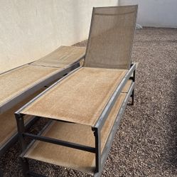 4 Pool Lounge Chairs 