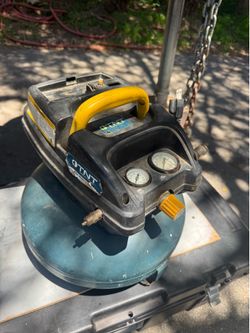 Small pancake compressor