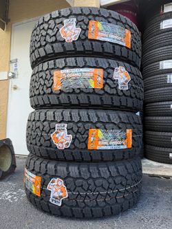 Set Cosmo LT 35x12.50 R20