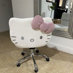 Hello Kitty Chair