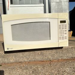 GE Profile Microwave $100