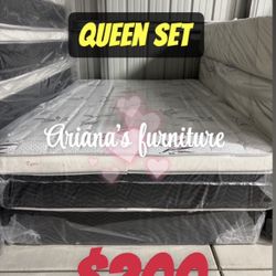 Queen Size Pillow Top Mattress With Box Spring Included 
