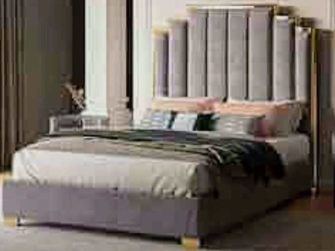 Like New Queen Bed - Delivery Available