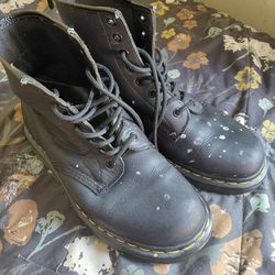 Doc Martin's Air Wair size 7