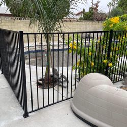 Steel Pool Fencing And Gates (fence Panels)
