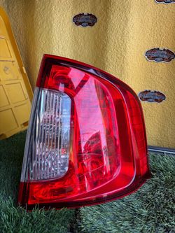 2014 Ford limited Edge taillight