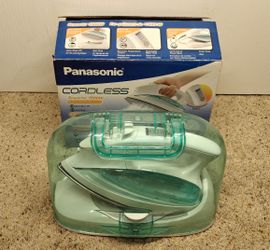 Panasonic NI-L70SR Cordless Steam Iron + Base, Case & Original Box
