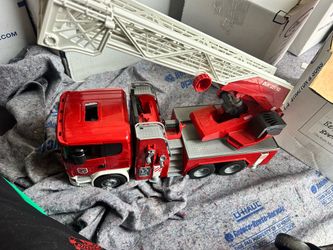 Bruder SCANIA Super 560R Fire engine